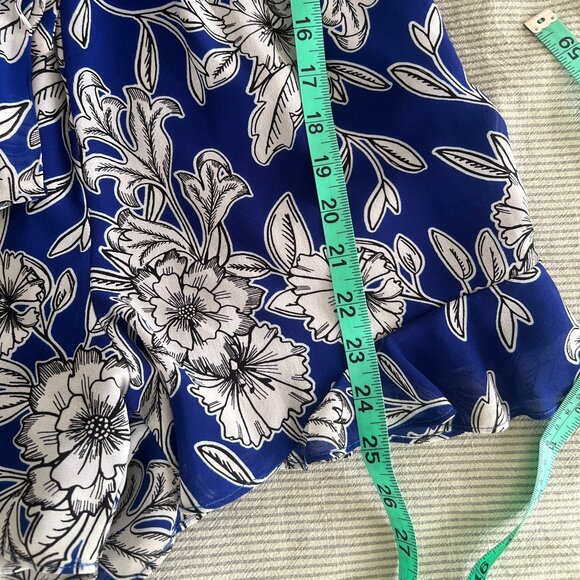 Bardot Ruffled Cold-Shoulder Romper - Picture 6 of 7